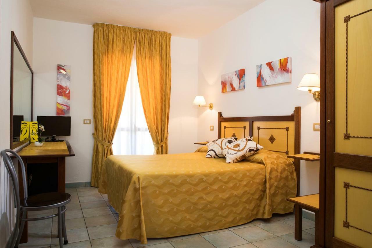 Hotel La Playa Cala Gonone Εξωτερικό φωτογραφία